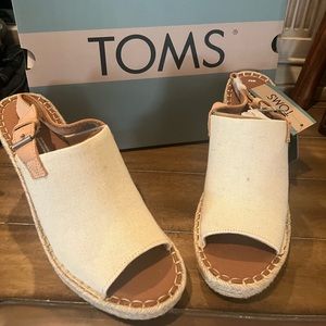Tom’s Wedges New